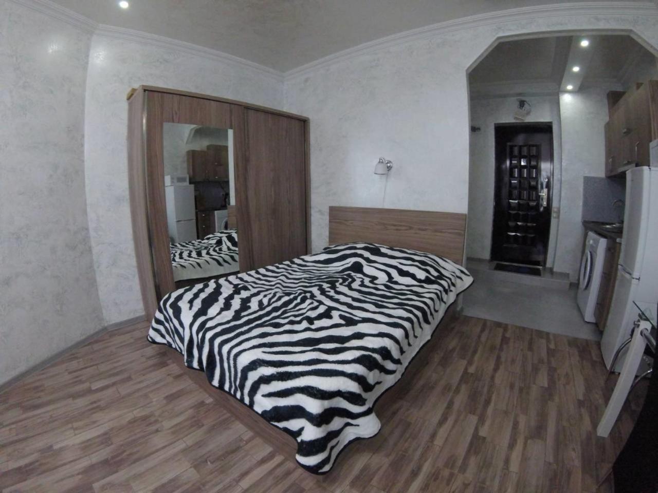 Apartment In Front Of Mcdonald'S Batumi Exterior foto
