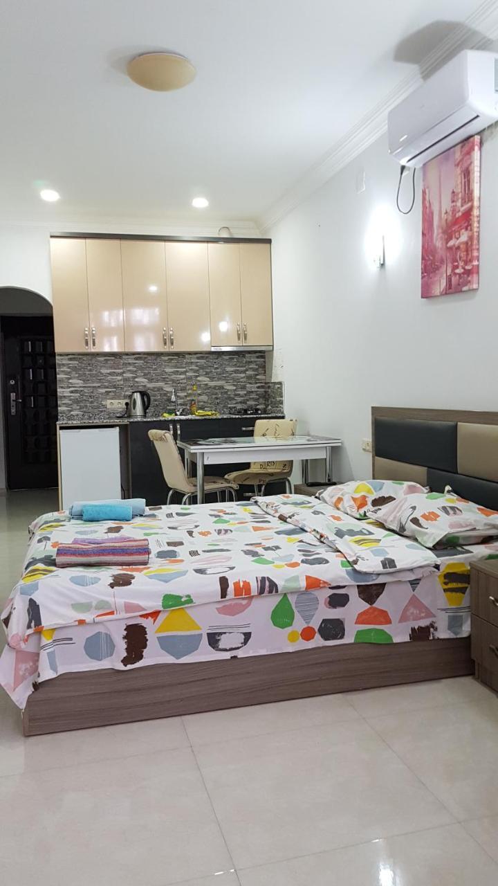 Apartment In Front Of Mcdonald'S Batumi Exterior foto